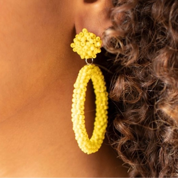 💕3/$15 Be All You Can BEAD - Yellow Hoop Earrings